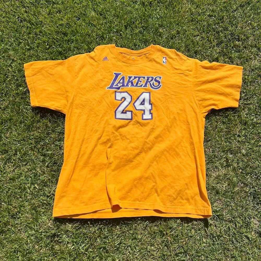 Kobe Bryant adidas tee mens size XL